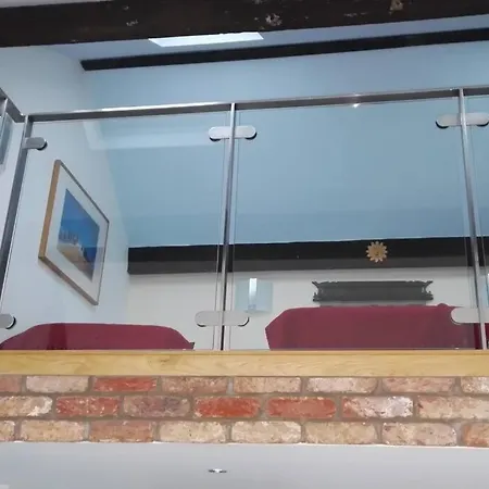 Spacious Loft Centre Apartment *