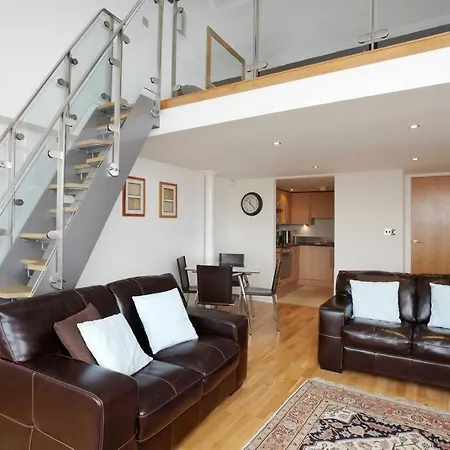 Spacious Loft Centre York