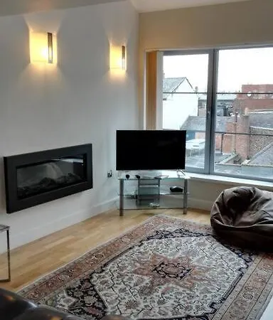 Spacious Loft Centre Apartment *